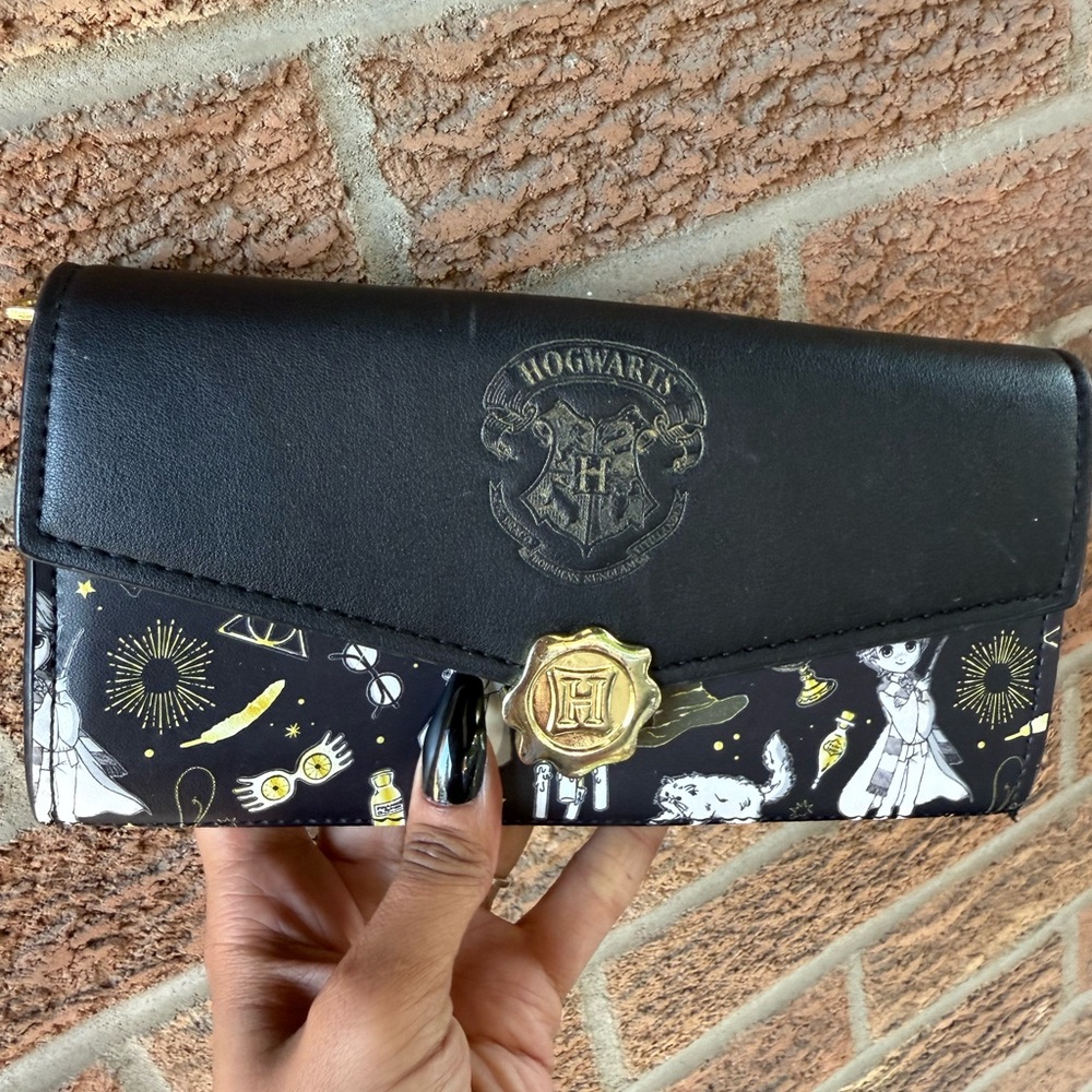 Loungefly Black and Gold Wallet